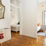 Comfortable With Terrace Near Marques De Pombal, - Ttl317 Lissabon