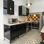 Comfortable With Terrace Near Marques De Pombal, - Ttl317