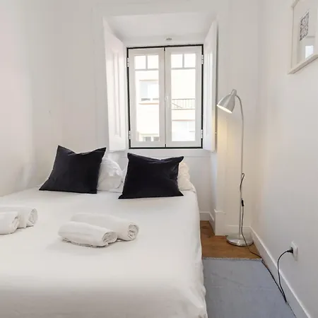 Comfortable With Terrace Near Marques De Pombal, - Ttl317 شقة *